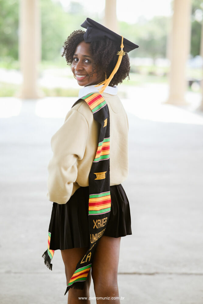 Foto Brooklyn and Christiane - Graduation Pictures 2023 Foto Brooklyn and Christiane - Graduation Pictures 2023 - Imagem 14