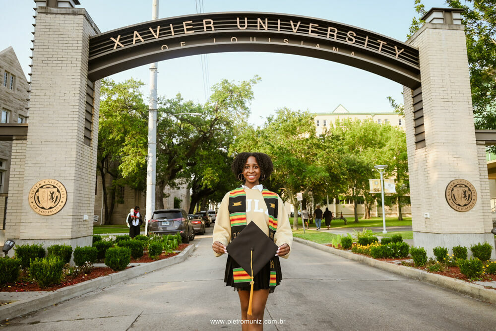 Foto Brooklyn and Christiane - Graduation Pictures 2023 Foto Brooklyn and Christiane - Graduation Pictures 2023 - Imagem 72