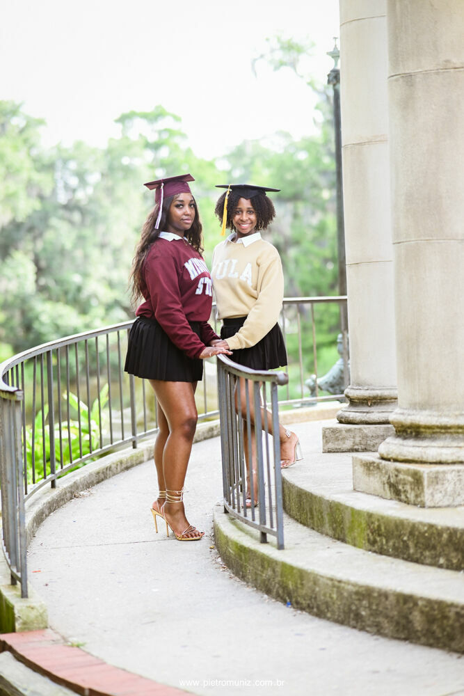 Foto Brooklyn and Christiane - Graduation Pictures 2023 Foto Brooklyn and Christiane - Graduation Pictures 2023 - Imagem 37