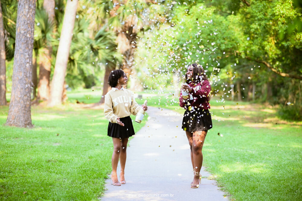 Foto Brooklyn and Christiane - Graduation Pictures 2023 Foto Brooklyn and Christiane - Graduation Pictures 2023 - Imagem 58