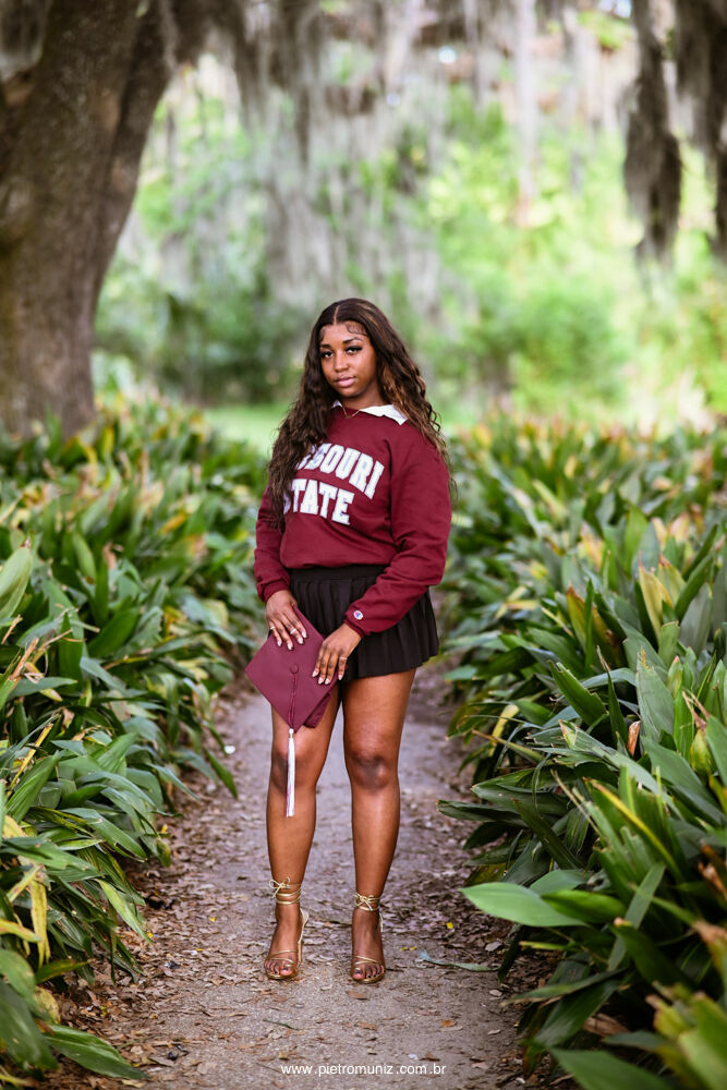 Foto Brooklyn and Christiane - Graduation Pictures 2023 Foto Brooklyn and Christiane - Graduation Pictures 2023 - Imagem 52
