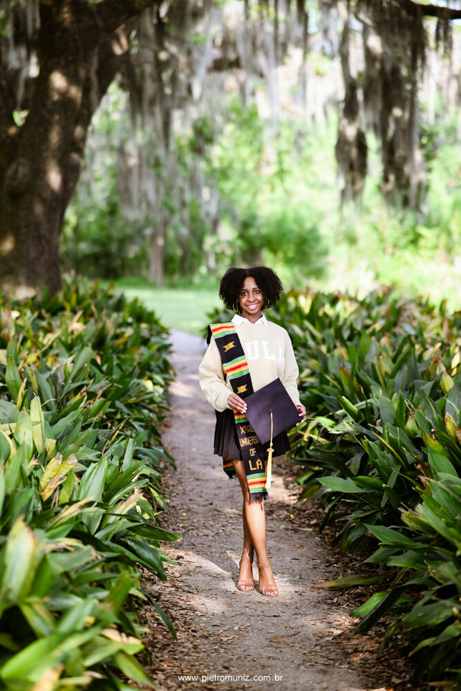 Foto Brooklyn and Christiane - Graduation Pictures 2023 Foto Brooklyn and Christiane - Graduation Pictures 2023 - Imagem 43
